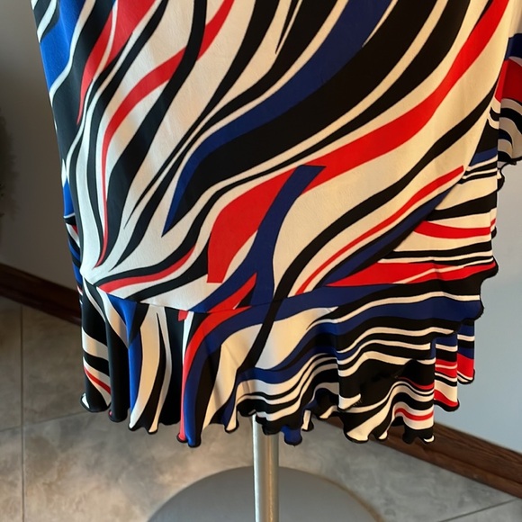 NINE WEST ruffled wrap stretch dress with belt tie Size 12 red white and blue - Picture 5 of 10